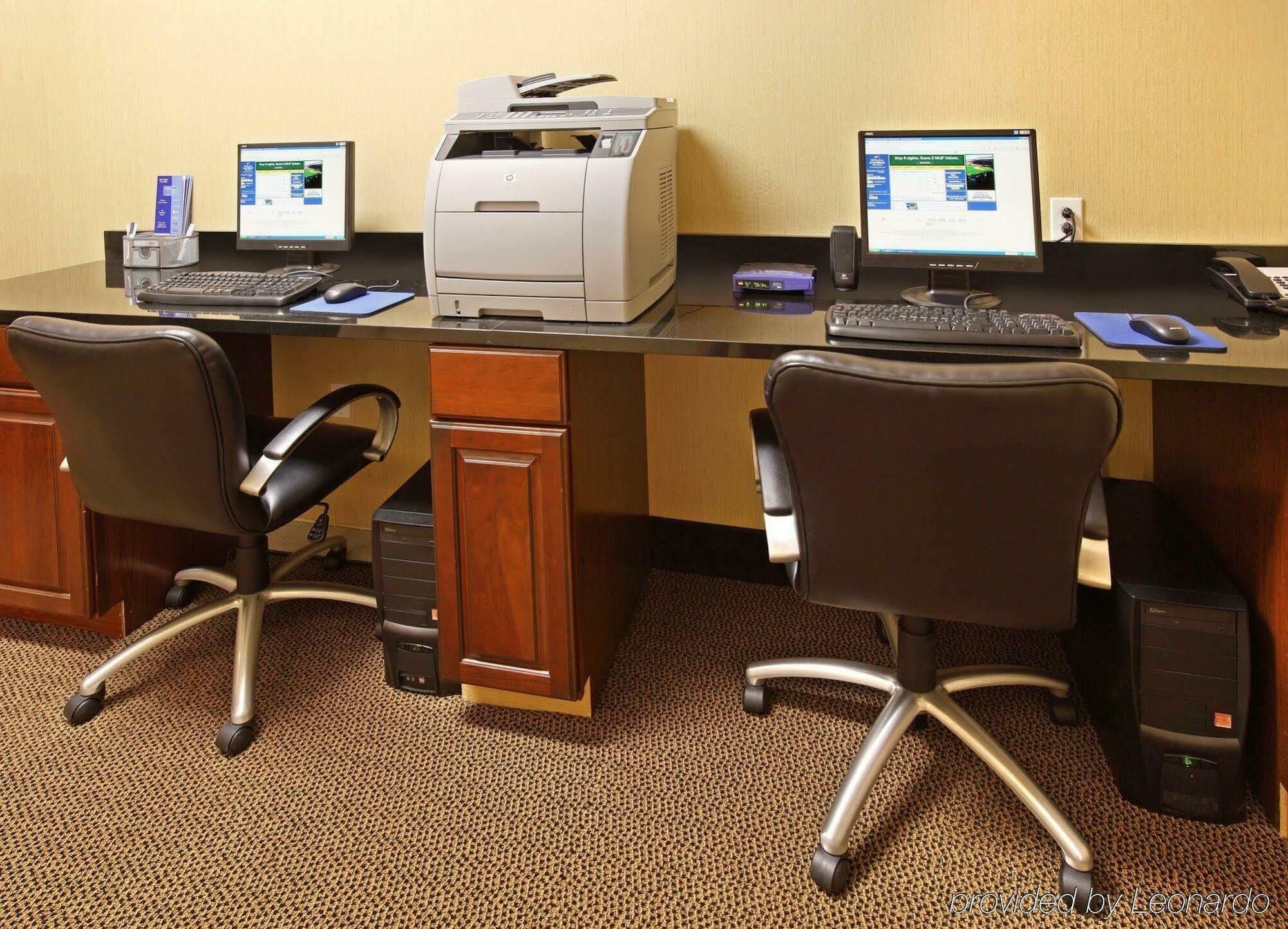 Holiday Inn Express Hotel & Suites Clarksville Kültér fotó